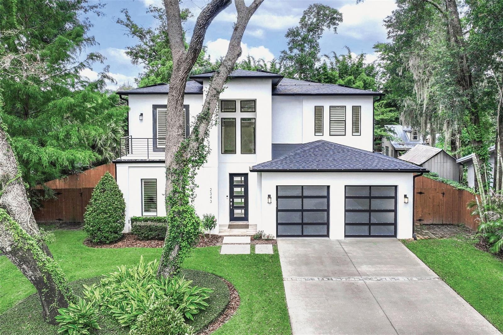 2343 VERSAILLES AVENUE
