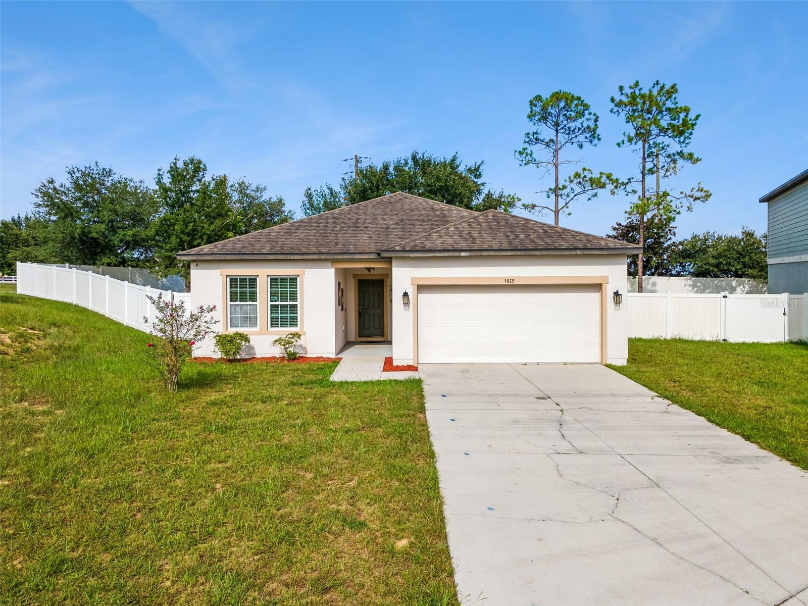 Listing photo for 1025 Margot Ln