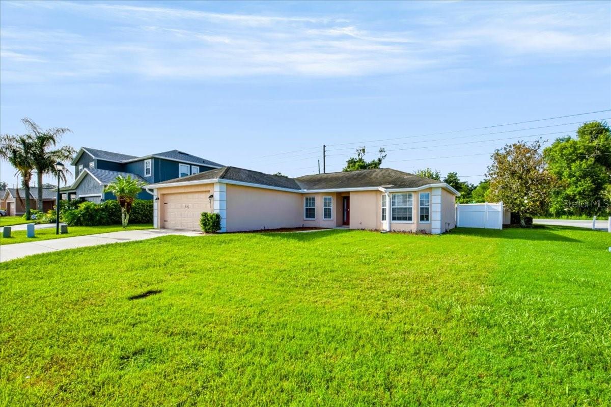 Listing photo 2 for 8810 Pebblebrooke Dr