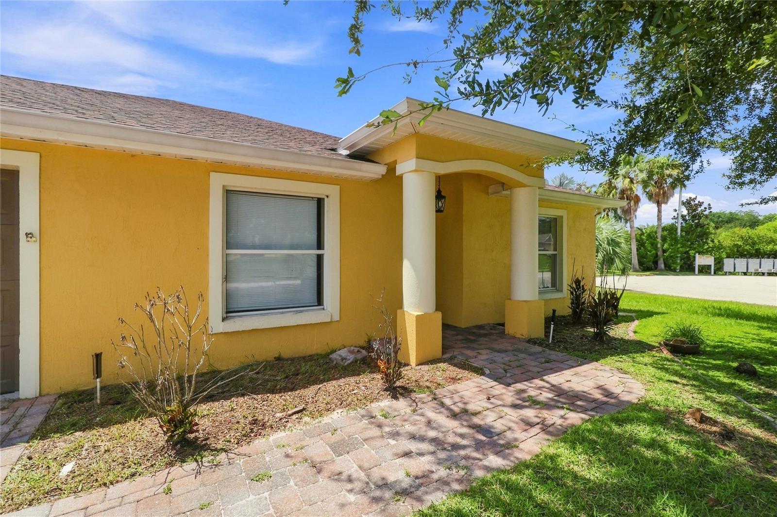 Listing photo 2 for 106 Majestic Gardens Ct