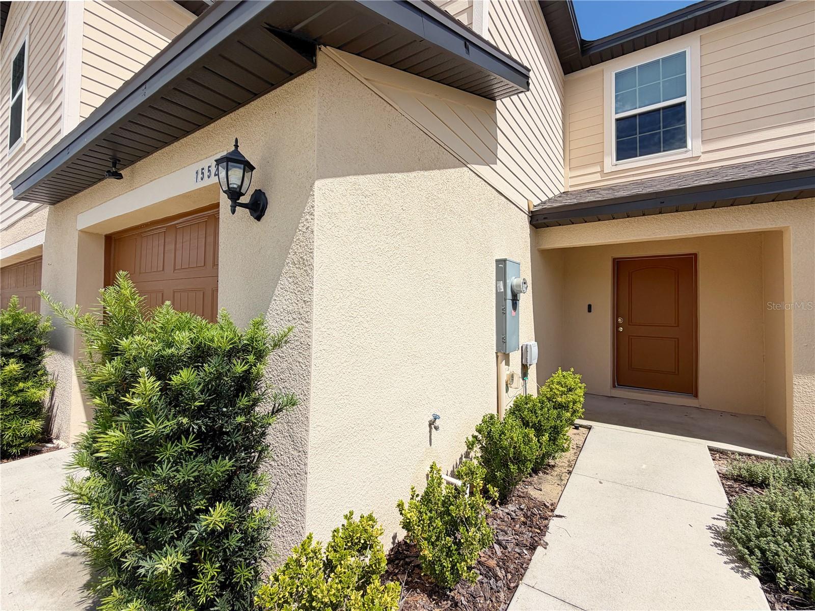 Listing photo 2 for 1552 Wynford Cir