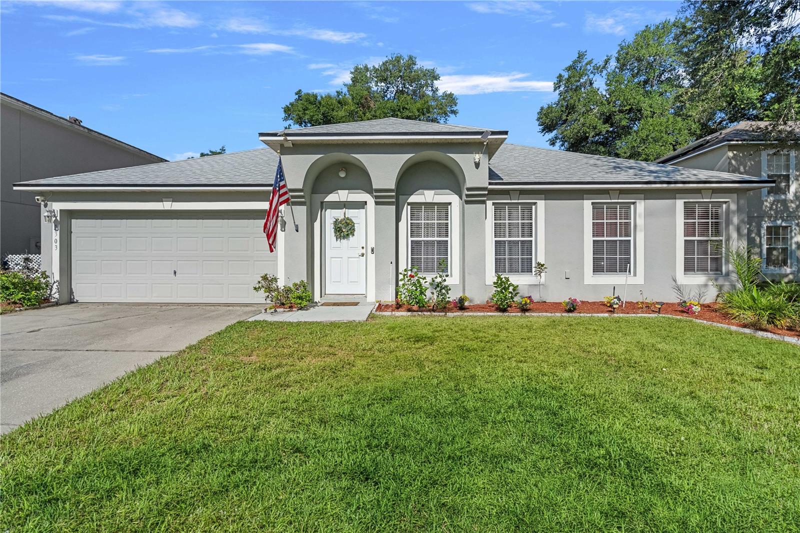 Listing photo 1 for 1303 Hawks Nest Ave