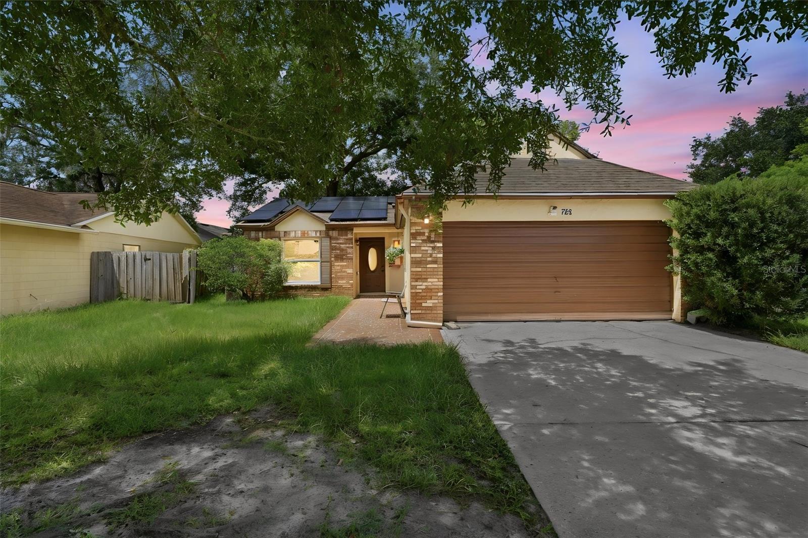 723 OAK MANOR CIRCLE