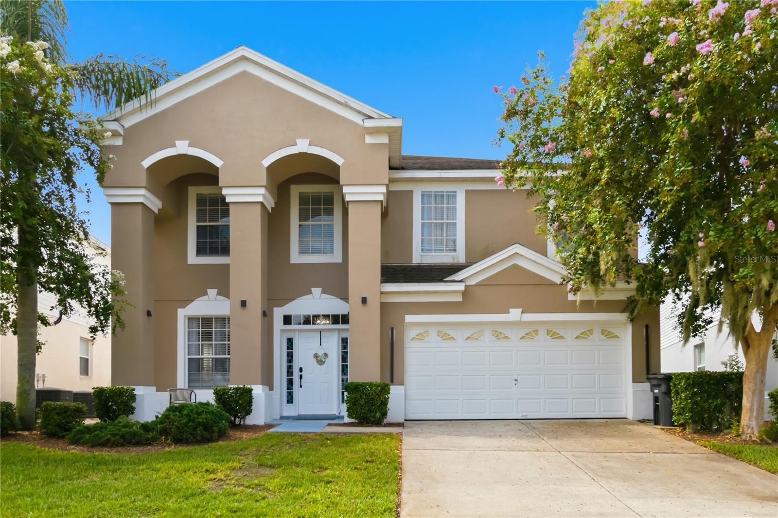 8006 KING PALM CIRCLE