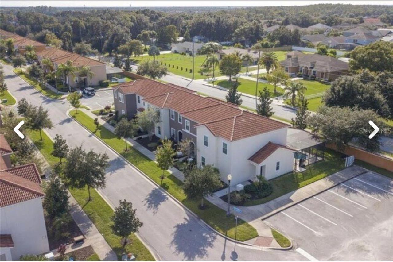 1050 LAS FUENTES DRIVE