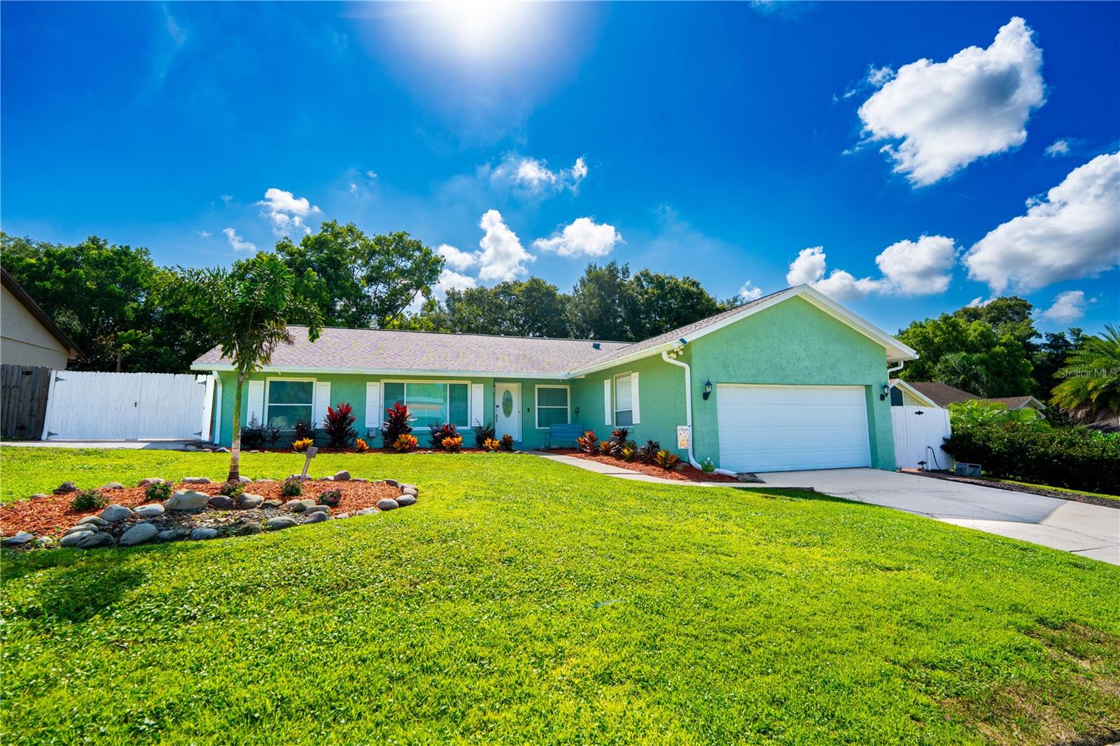 691 SHADY COURT