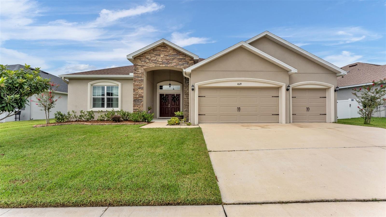 Listing photo 2 for 4129 Timber Valley Way