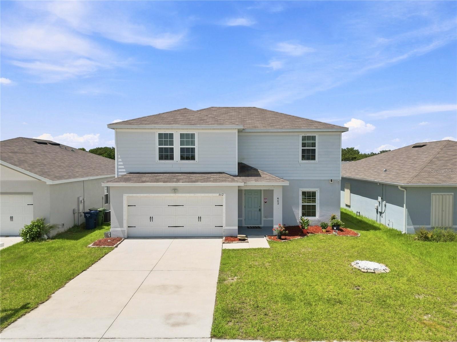 Listing photo 1 for 662 Eagle Landing Blvd