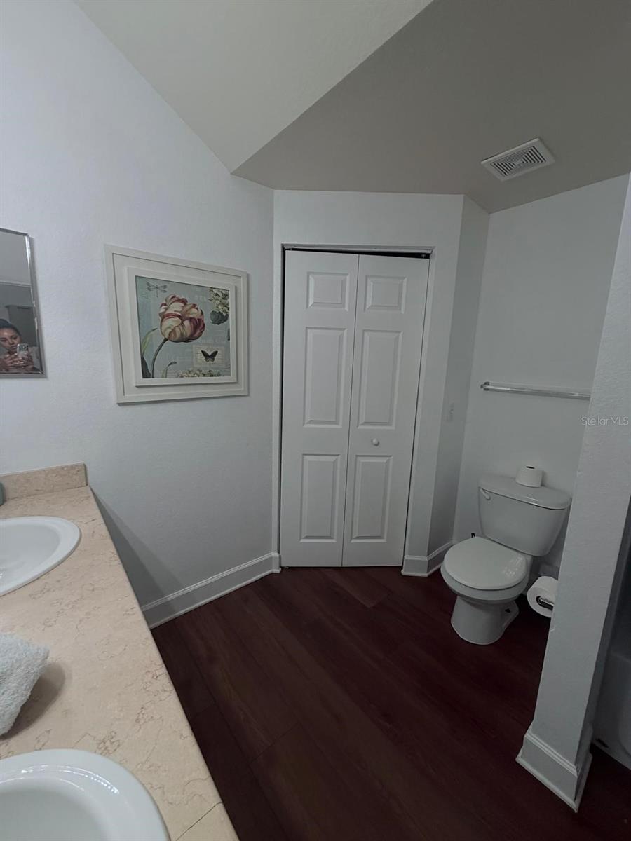Photo 34