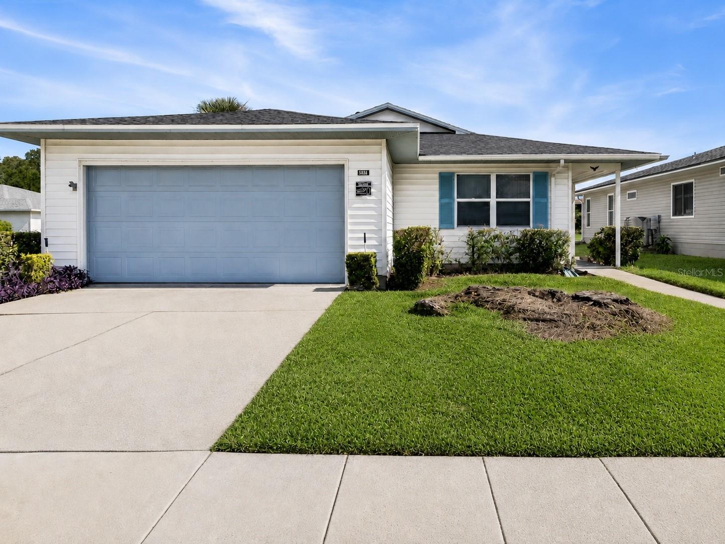 Listing photo 1 for 3433 Glen Abbey Ln
