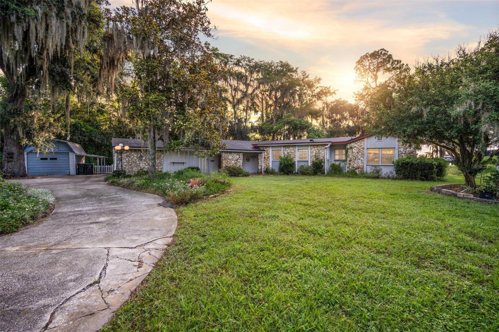 5251 LAKE JESSAMINE DRIVE