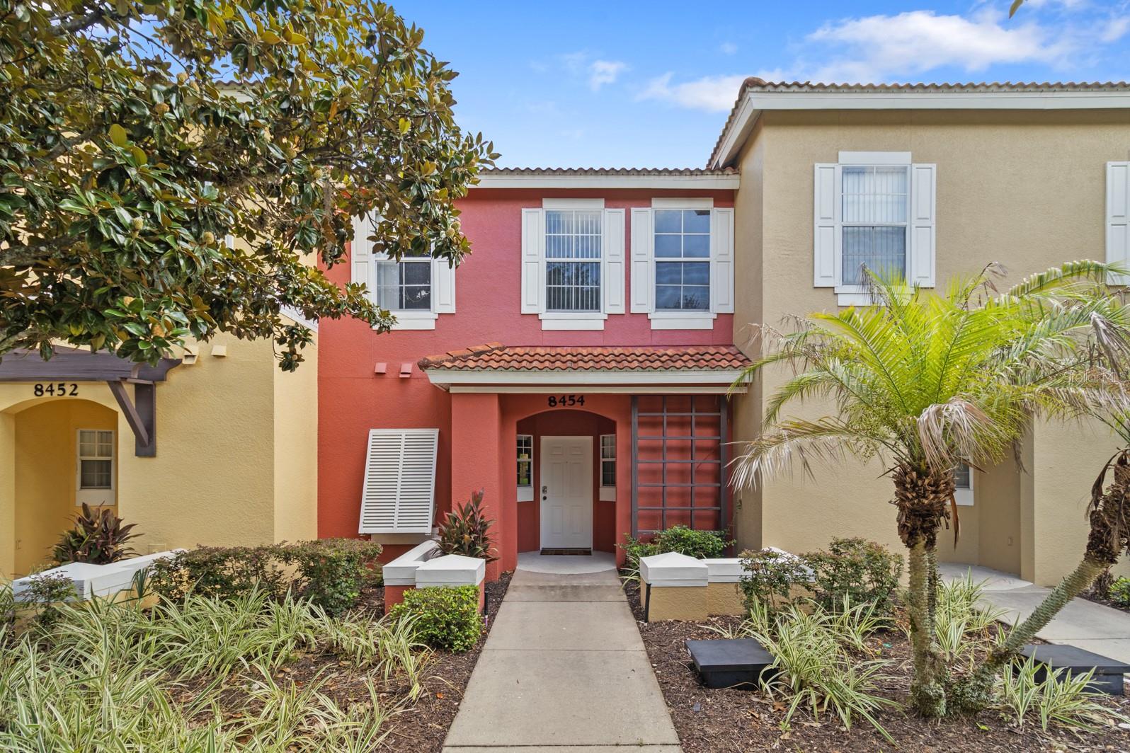 8454 CRYSTAL COVE LOOP
