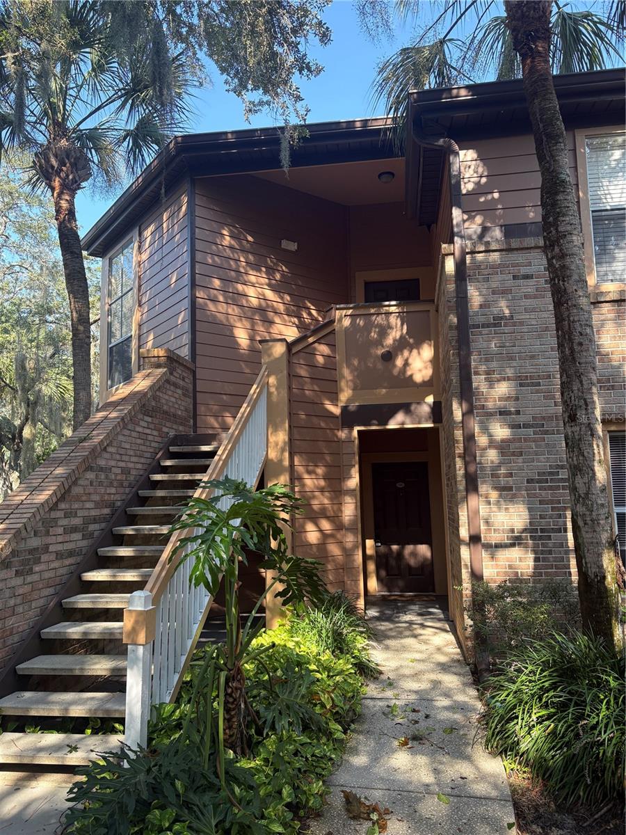 486 N PIN OAK PLACE Unit 100