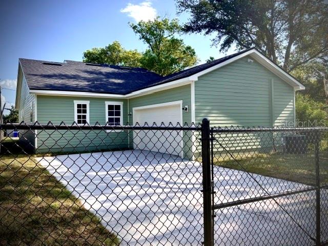 Listing photo 3 for 1137 Dorothy St
