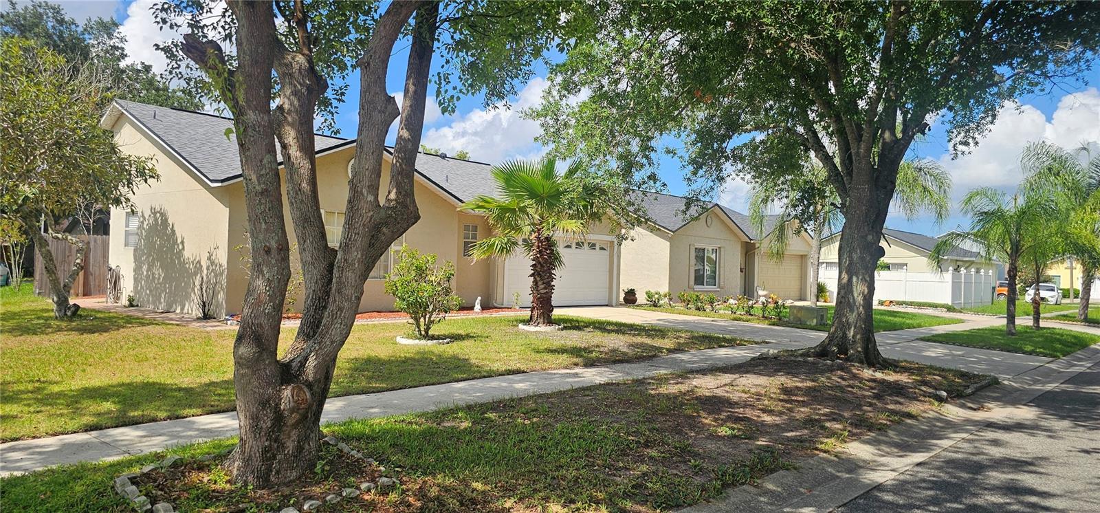 1922 TROPIC BAY COURT