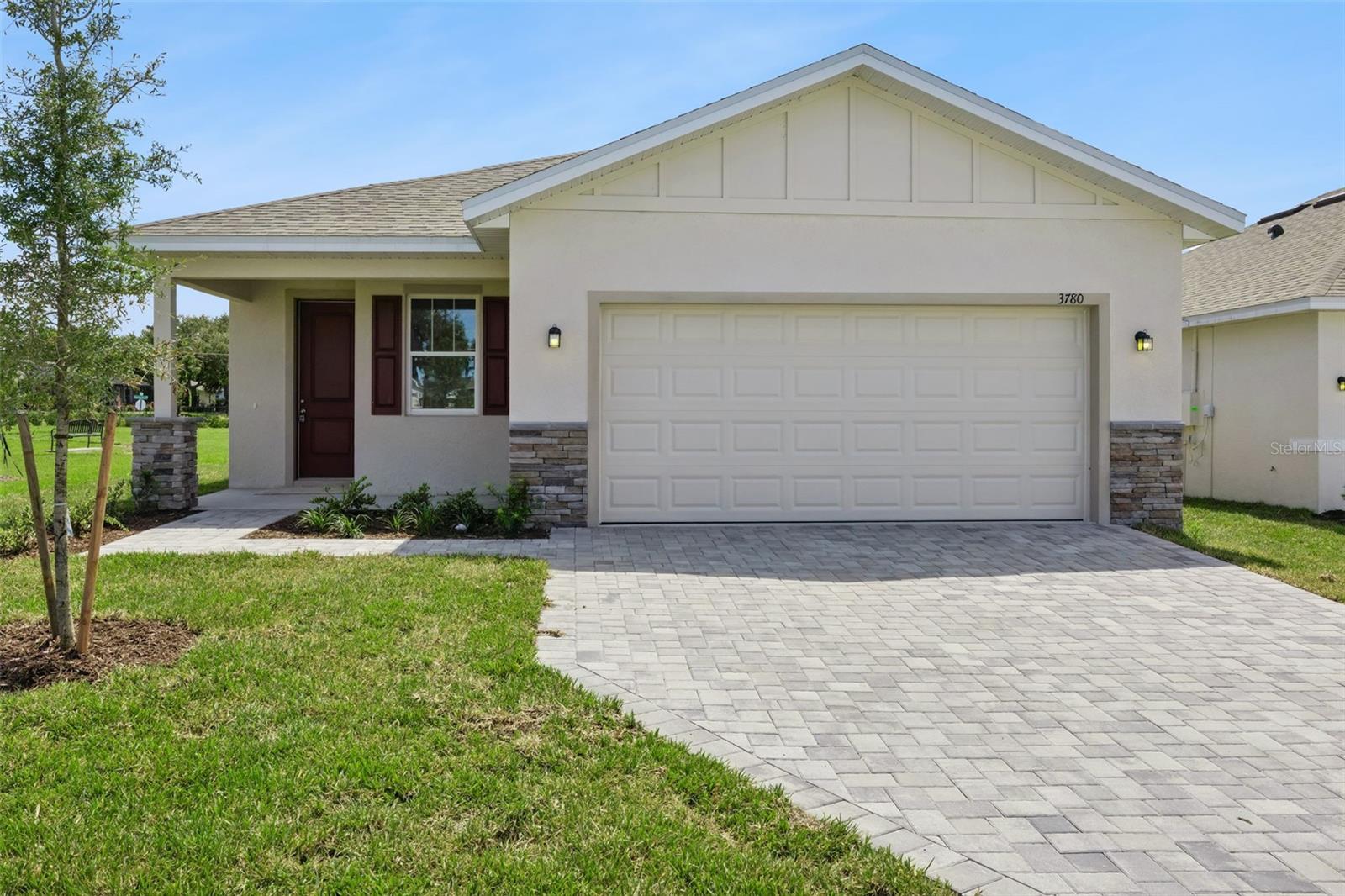 Listing photo 1 for 3780 Watercliff Cir