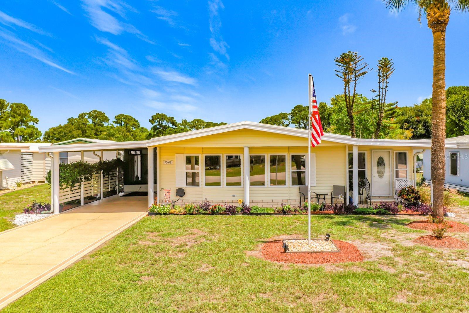 Listing photo 1 for 1561 Apache Cir