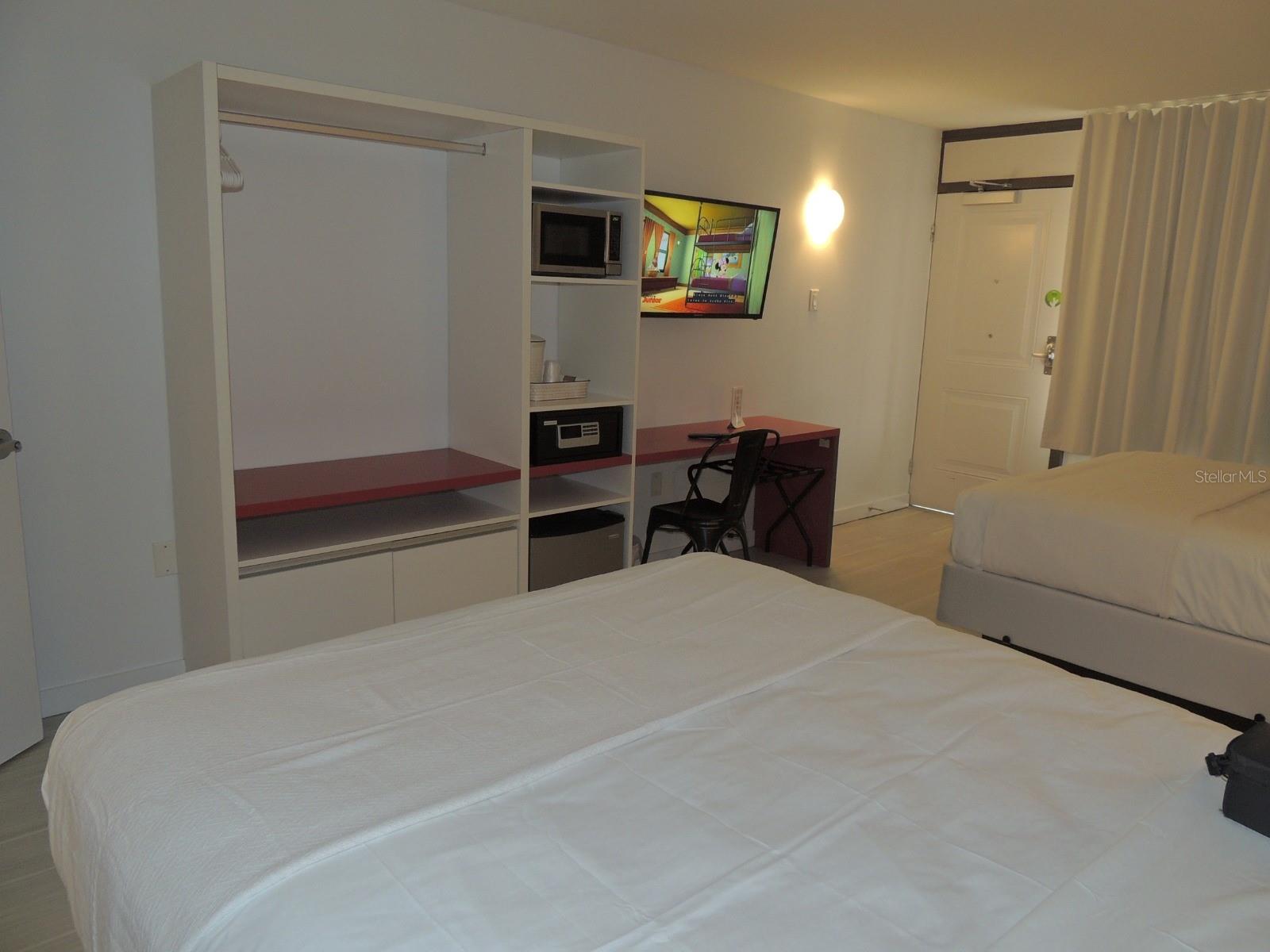 Photo 12