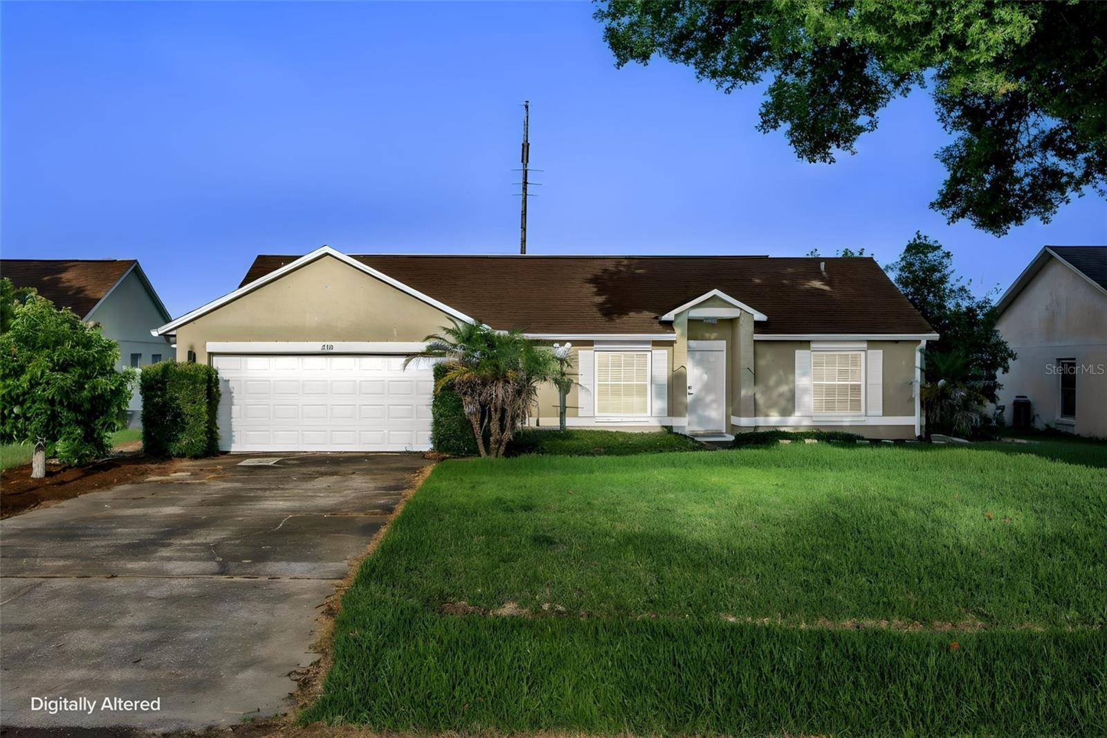 Listing photo 1 for 418 Grovepark Dr