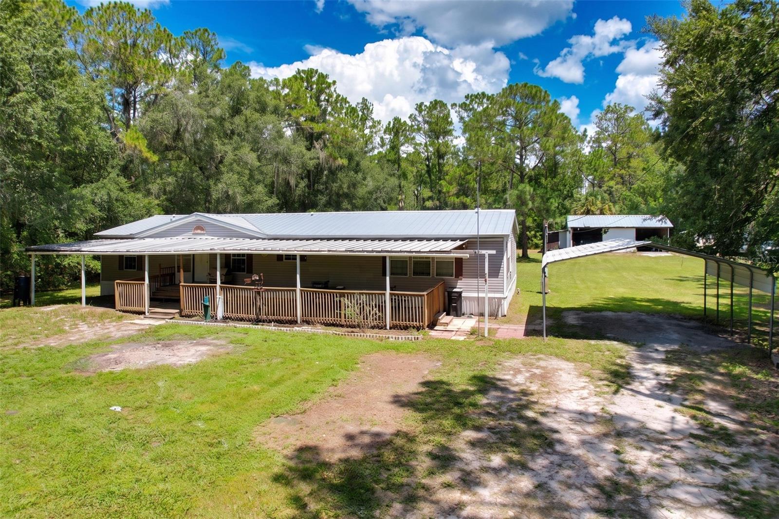 Listing photo 1 for 12717 Farmettes Rd