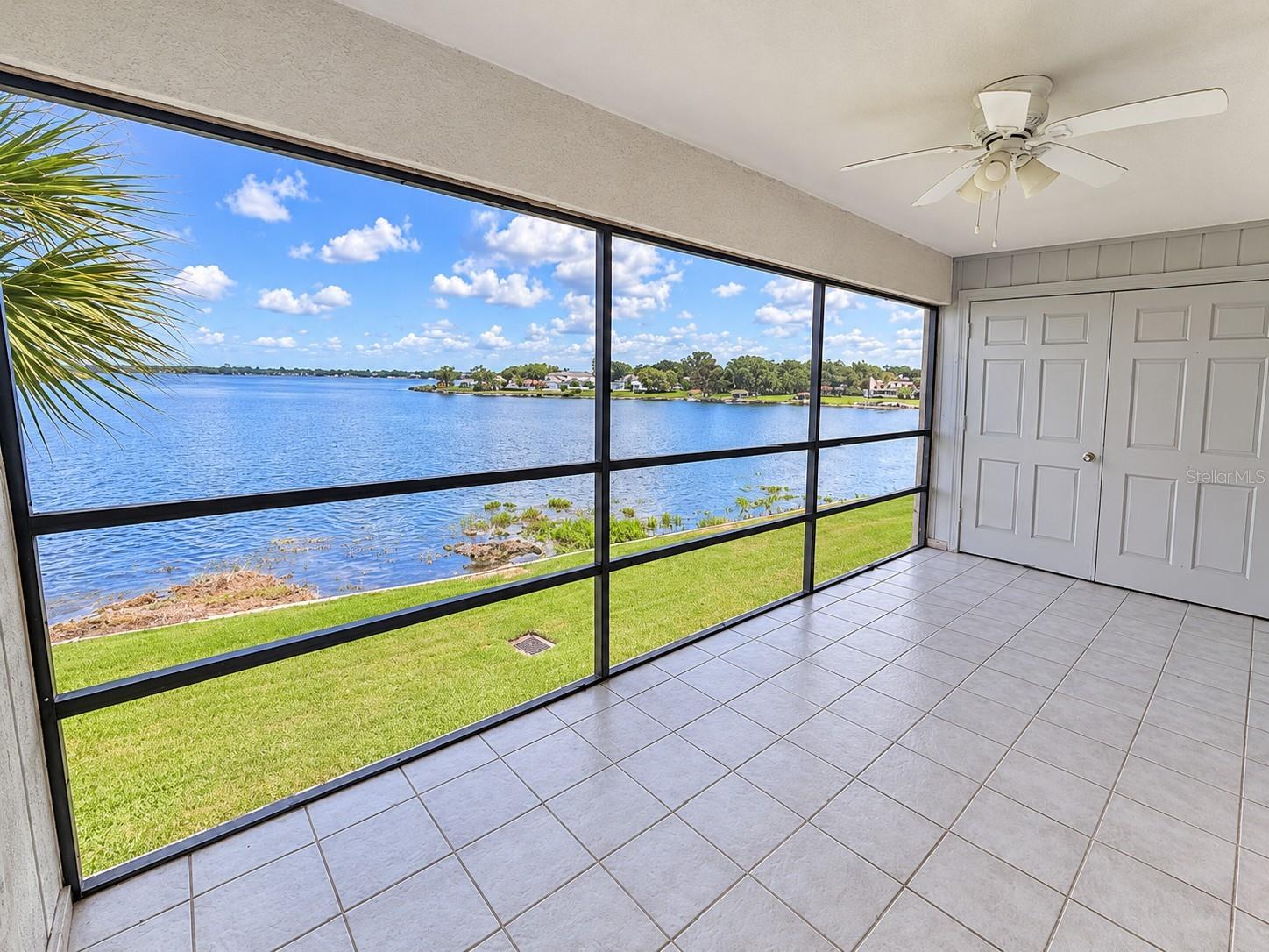 Listing photo 1 for 4109 Fairview Vista Pt #315