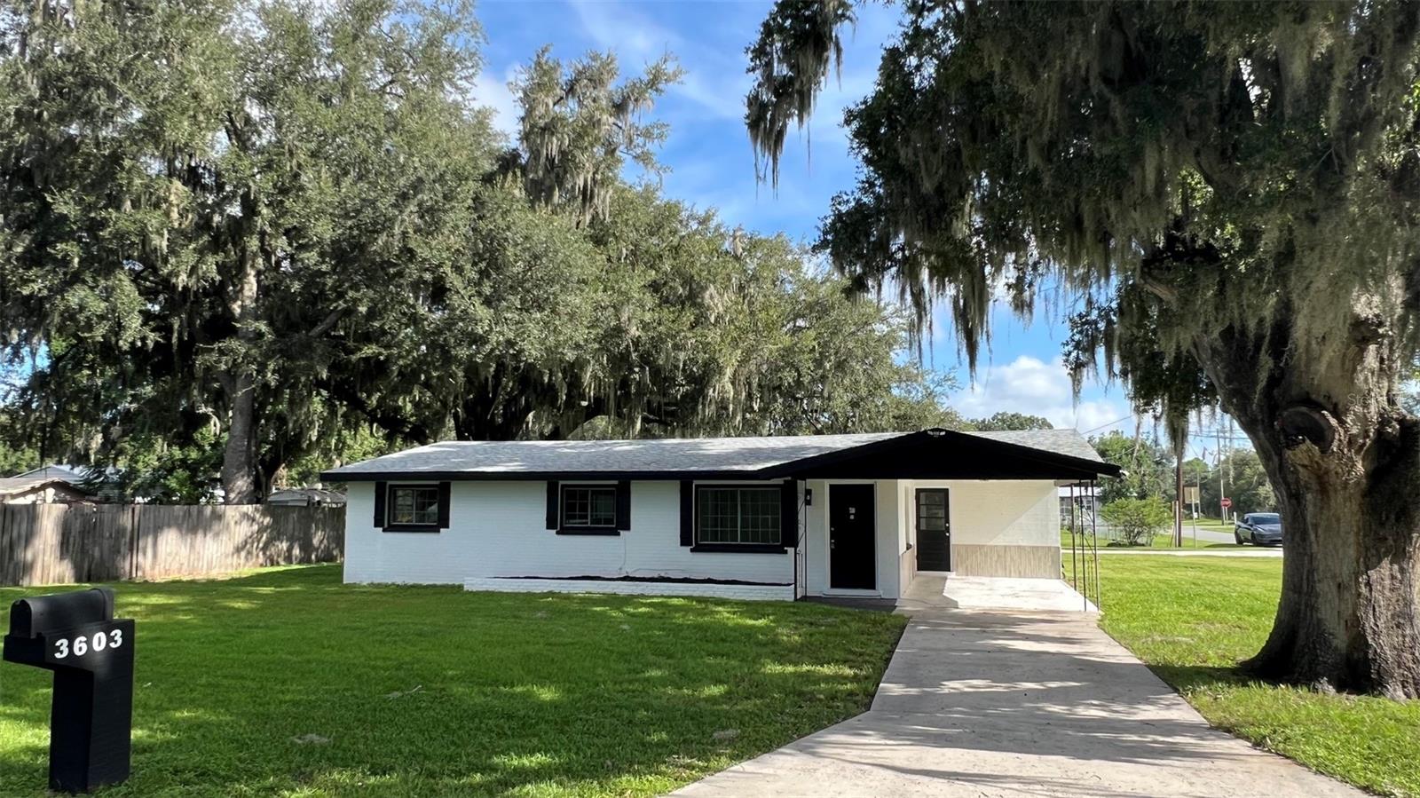 Listing photo 1 for 3603 Publix Rd