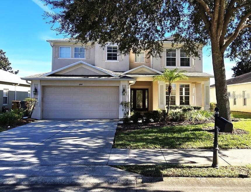 Listing photo 2 for 844 Suffolk Pl