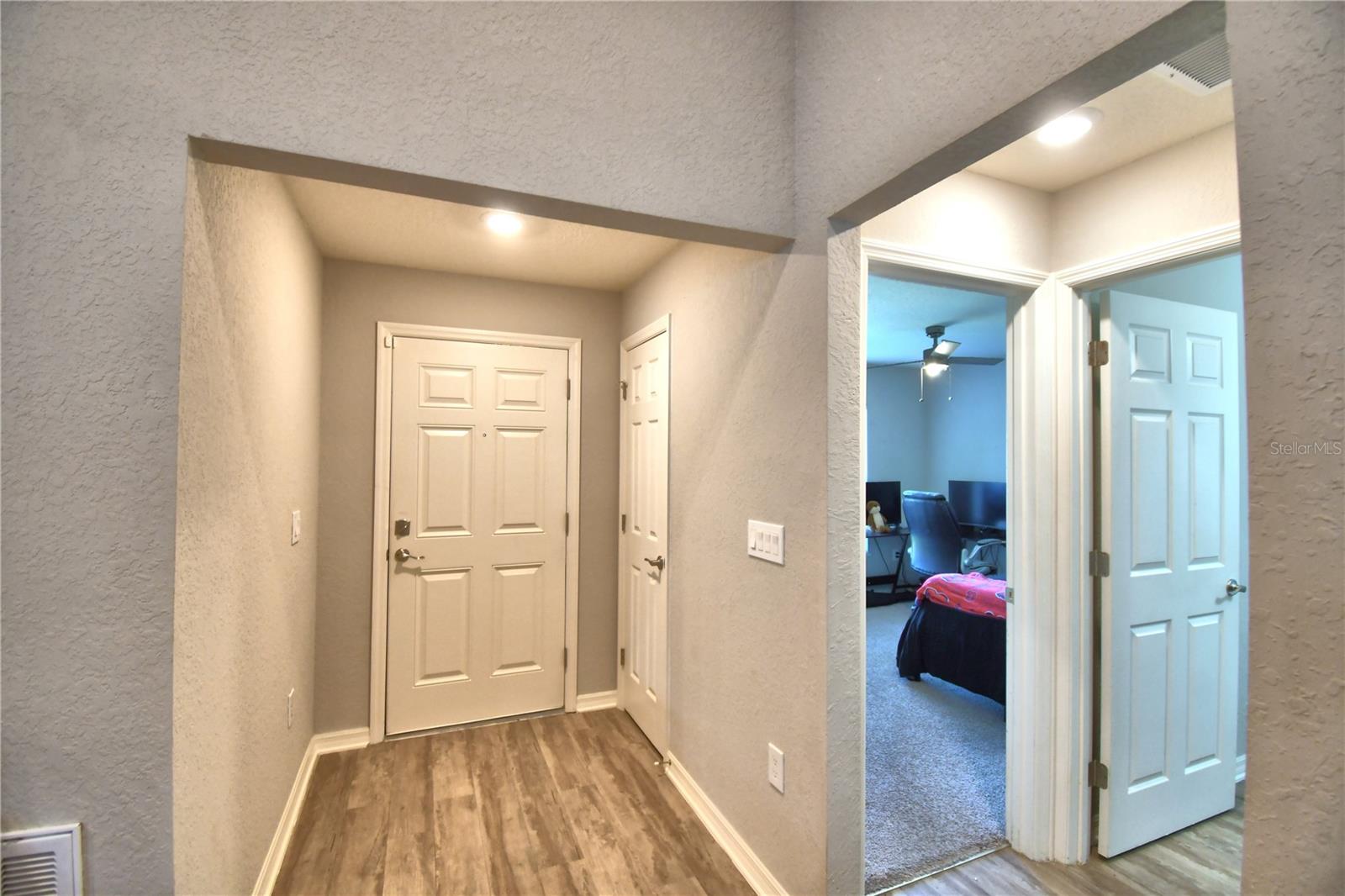 Listing photo 3 for 1390 Mezzavalle Way