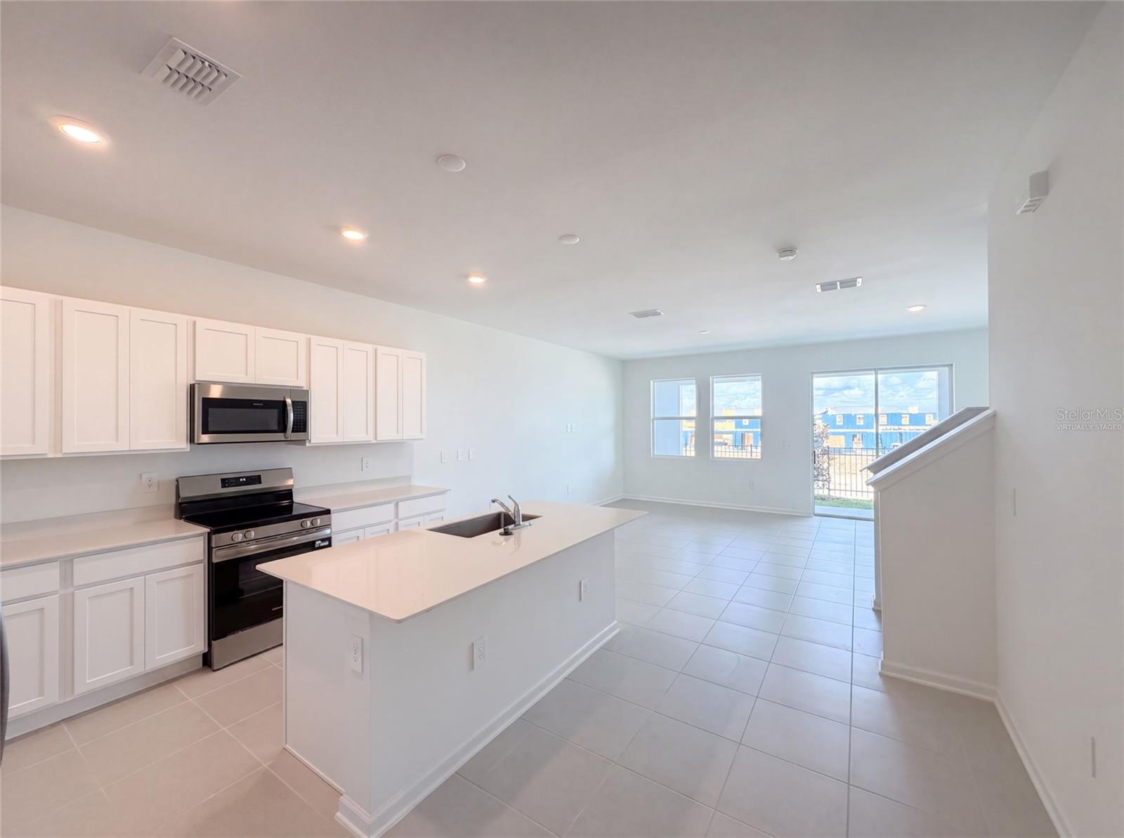 Listing photo 2 for 3110 Kurtz Ter