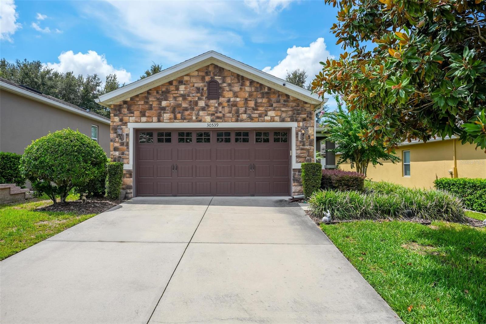 Listing photo 2 for 30539 Lipizzan Ter