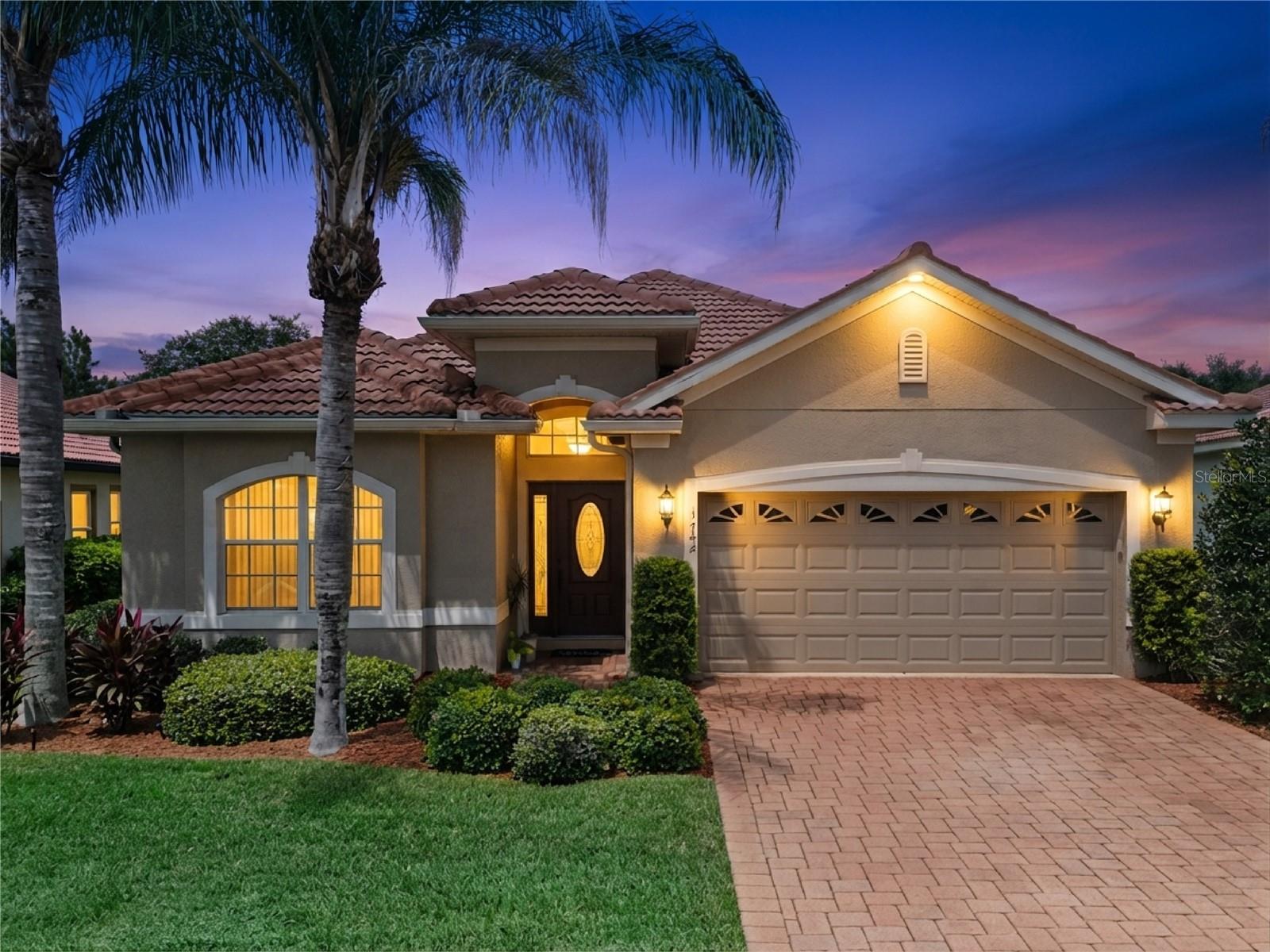 Listing photo 1 for 1742 Altavista Circle Cir