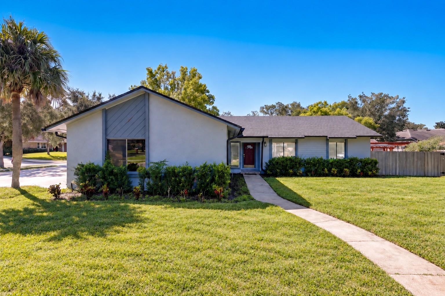 Listing photo for 954 Niblick Dr