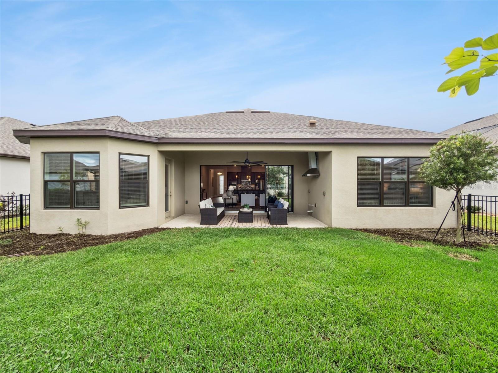 Listing photo 2 for 4108 Via Toledo Ct