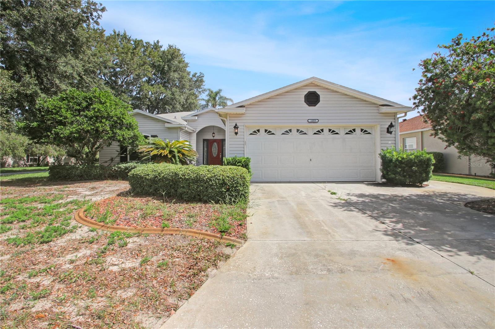 Listing photo 1 for 1009 Forest Breeze Path