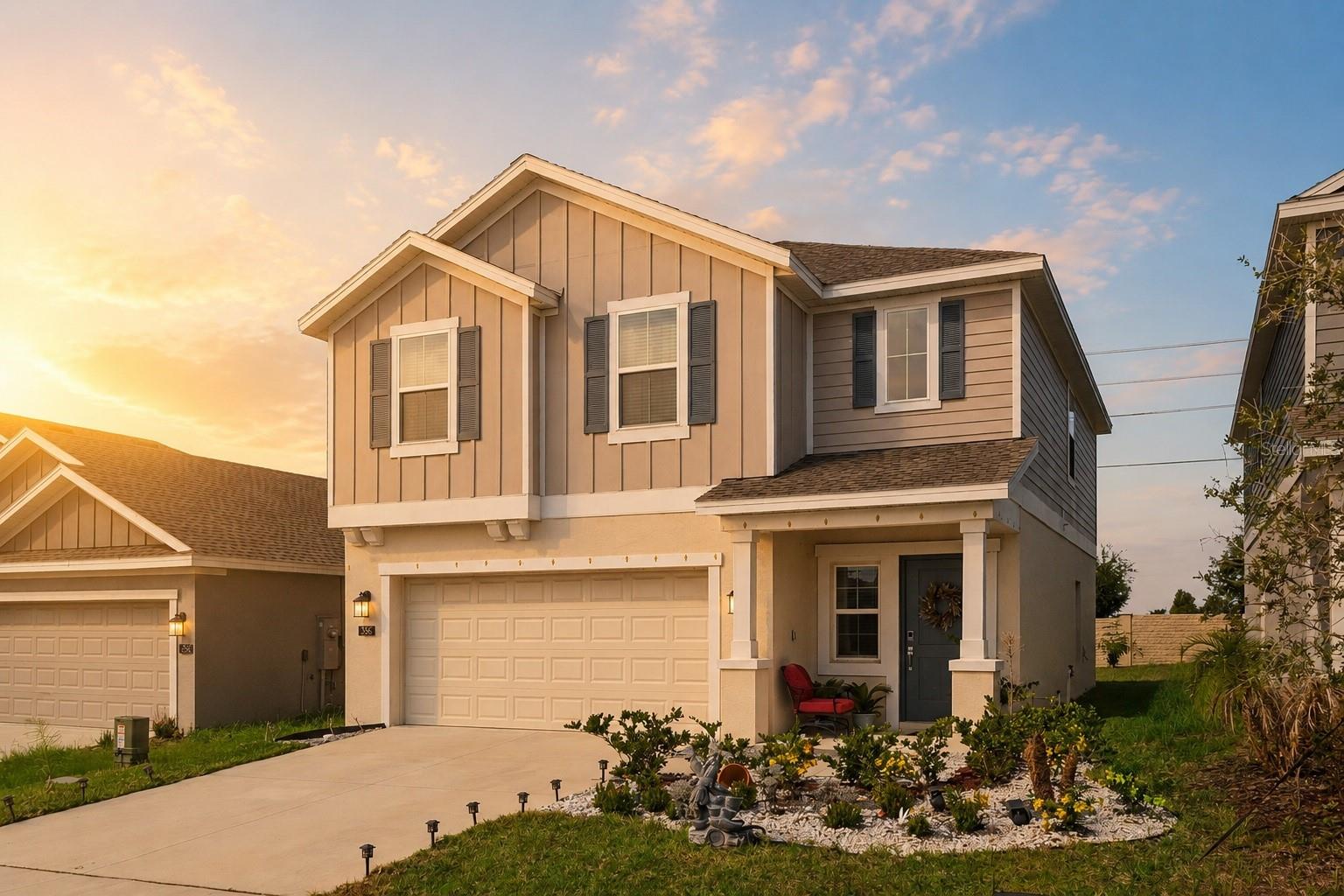 Listing photo 1 for 356 Loch Ct