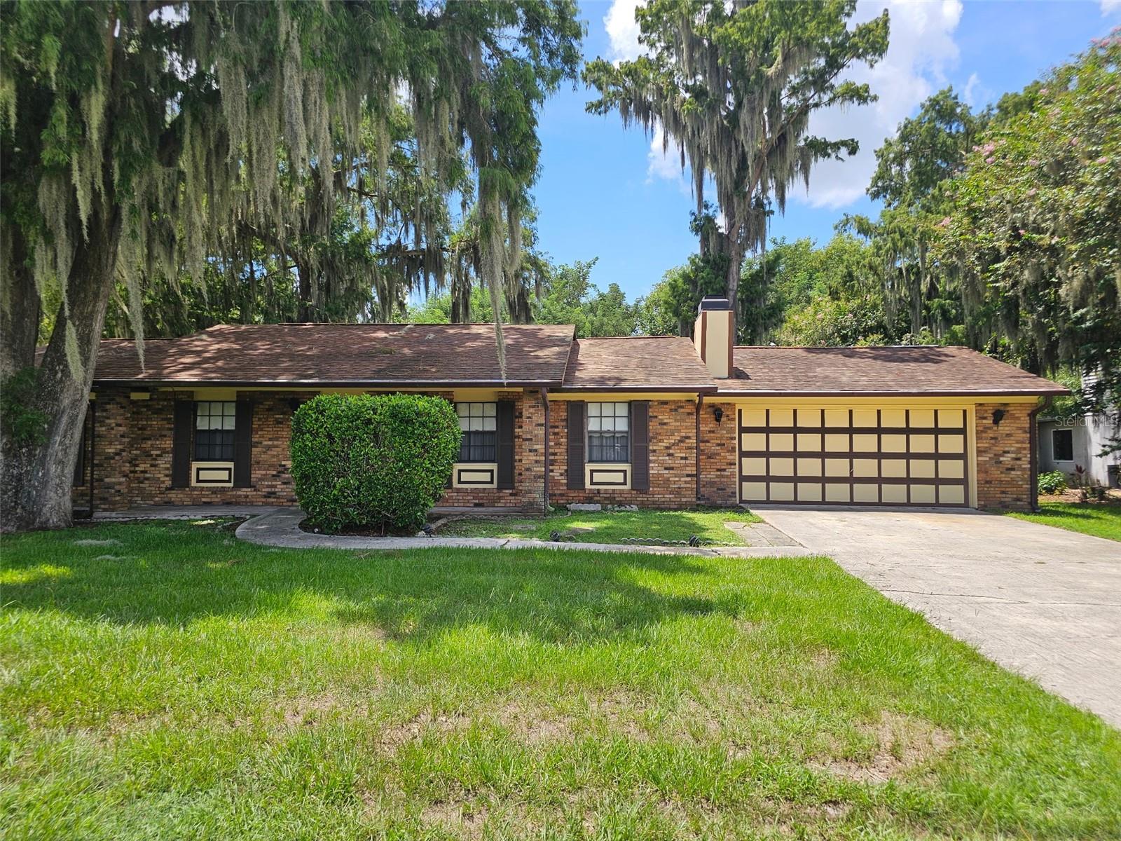 1292 E LAKE SHORE BOULEVARD