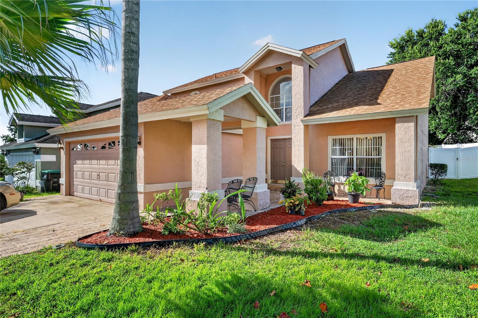 1079 SUMMER LAKES DRIVE