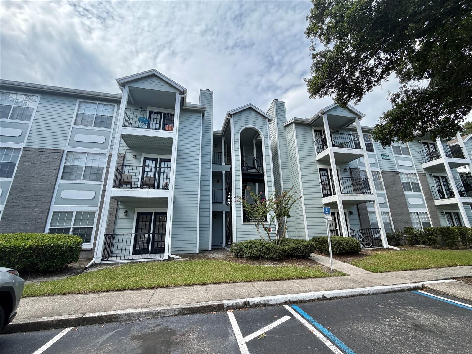2550 N ALAFAYA TRAIL Unit 2111