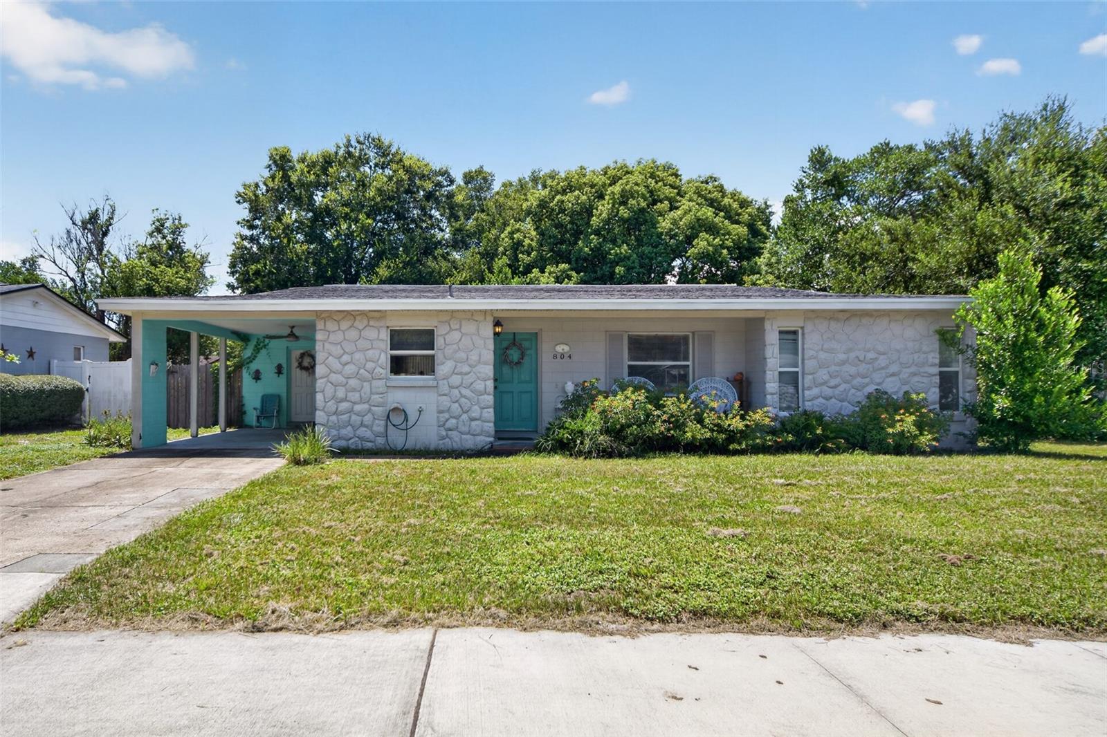 804 WALNUT PLACE