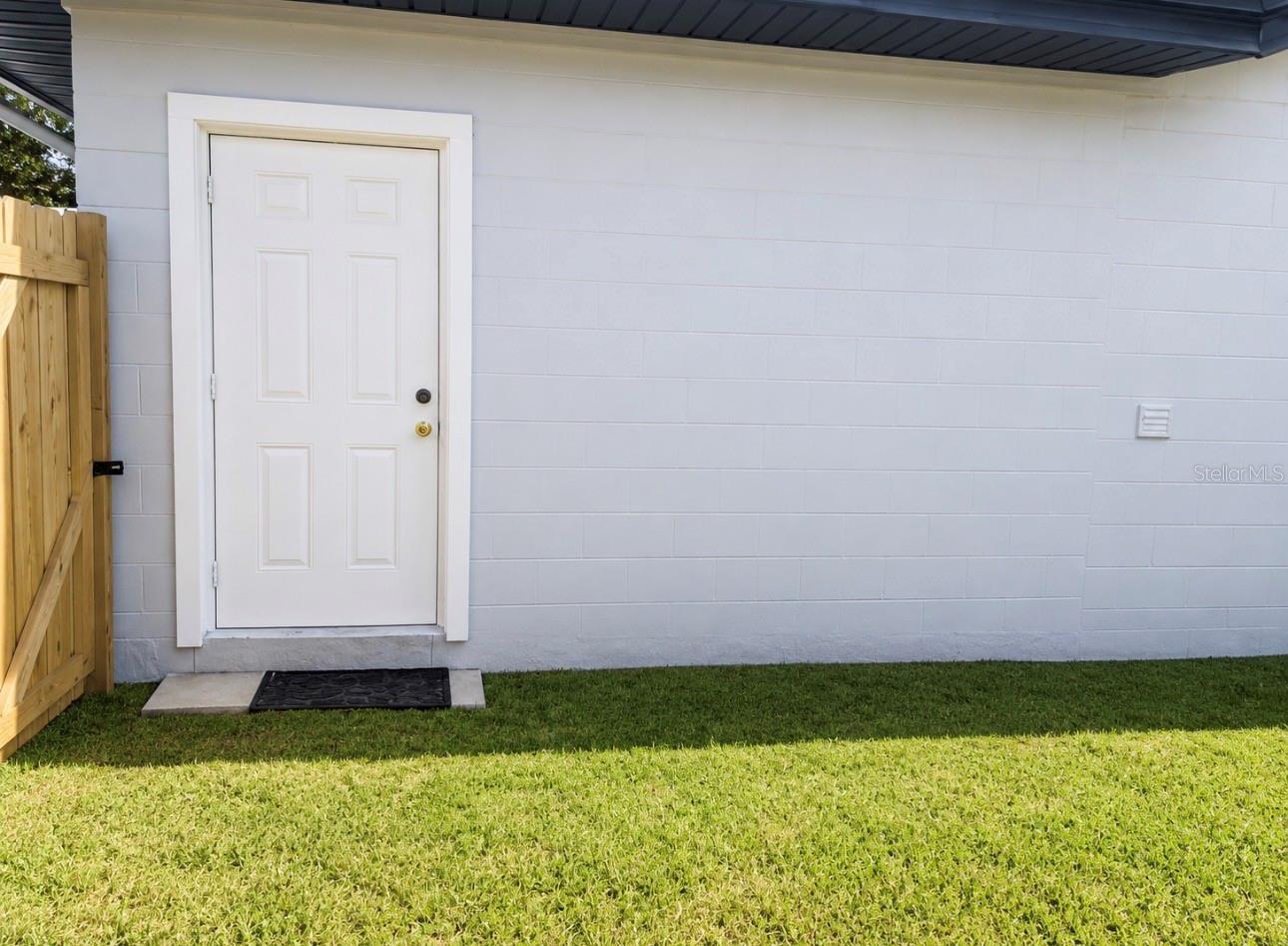 Photo 32
