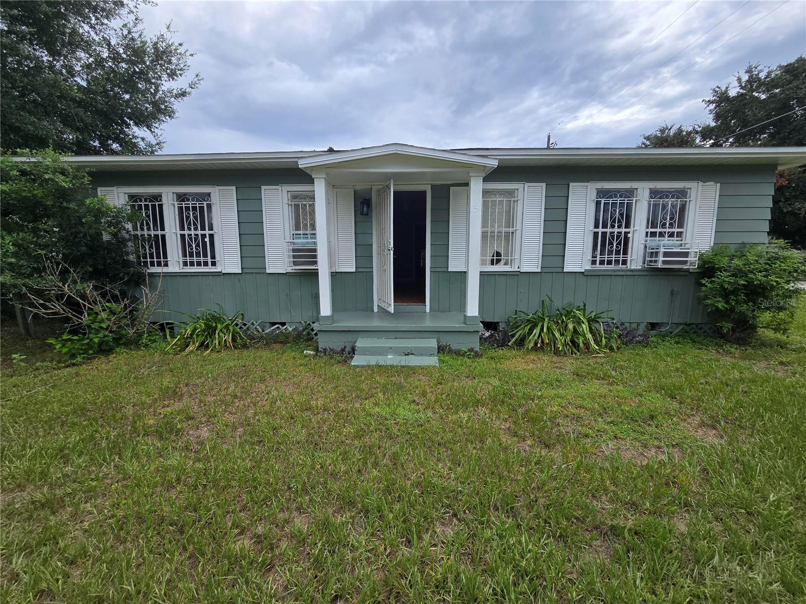 2115 S WESTMORELAND DRIVE
