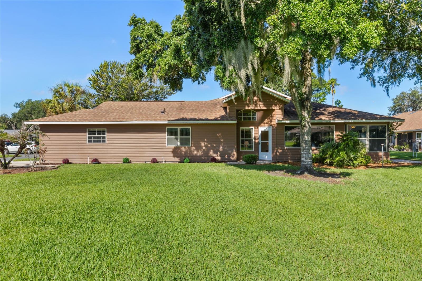 Listing photo 1 for 5536 Rosewall Cir