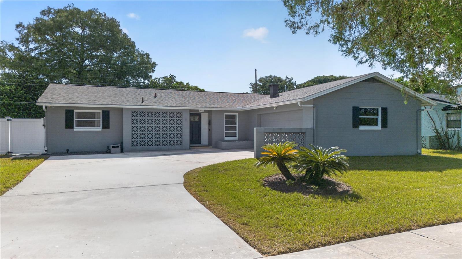 2112 EASTBROOK BOULEVARD