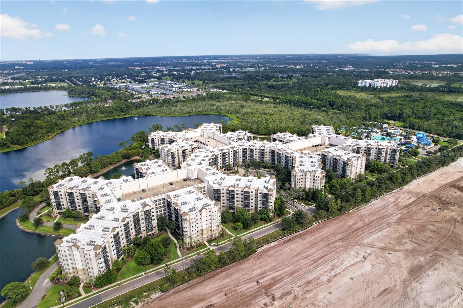 14501 GROVE RESORT AVENUE Unit 3438