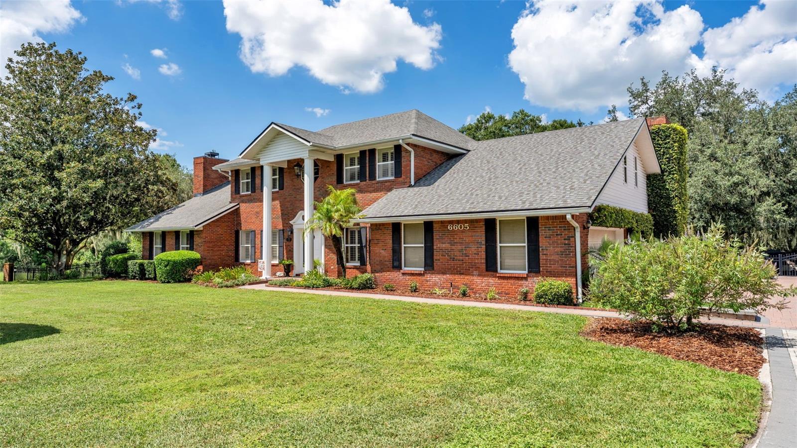 Listing photo 3 for 6605 Poley Creek Dr W