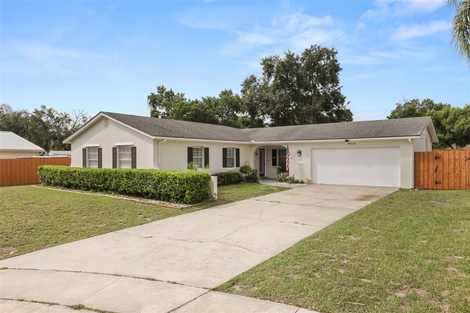 502 BENEDICT COURT