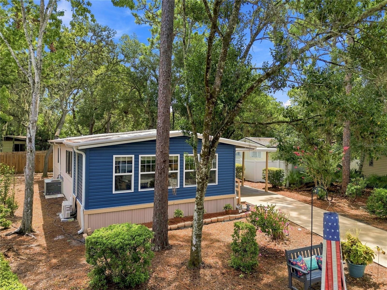 552 PINE NEEDLE COURT