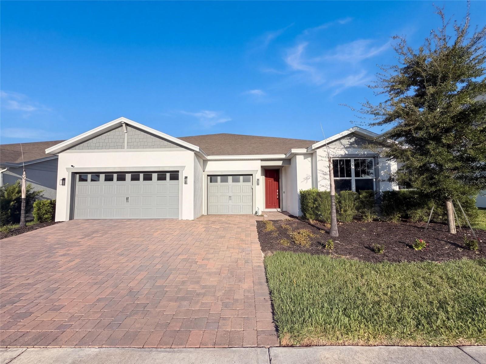 Listing photo 1 for 15173 Willow Ridge Dr