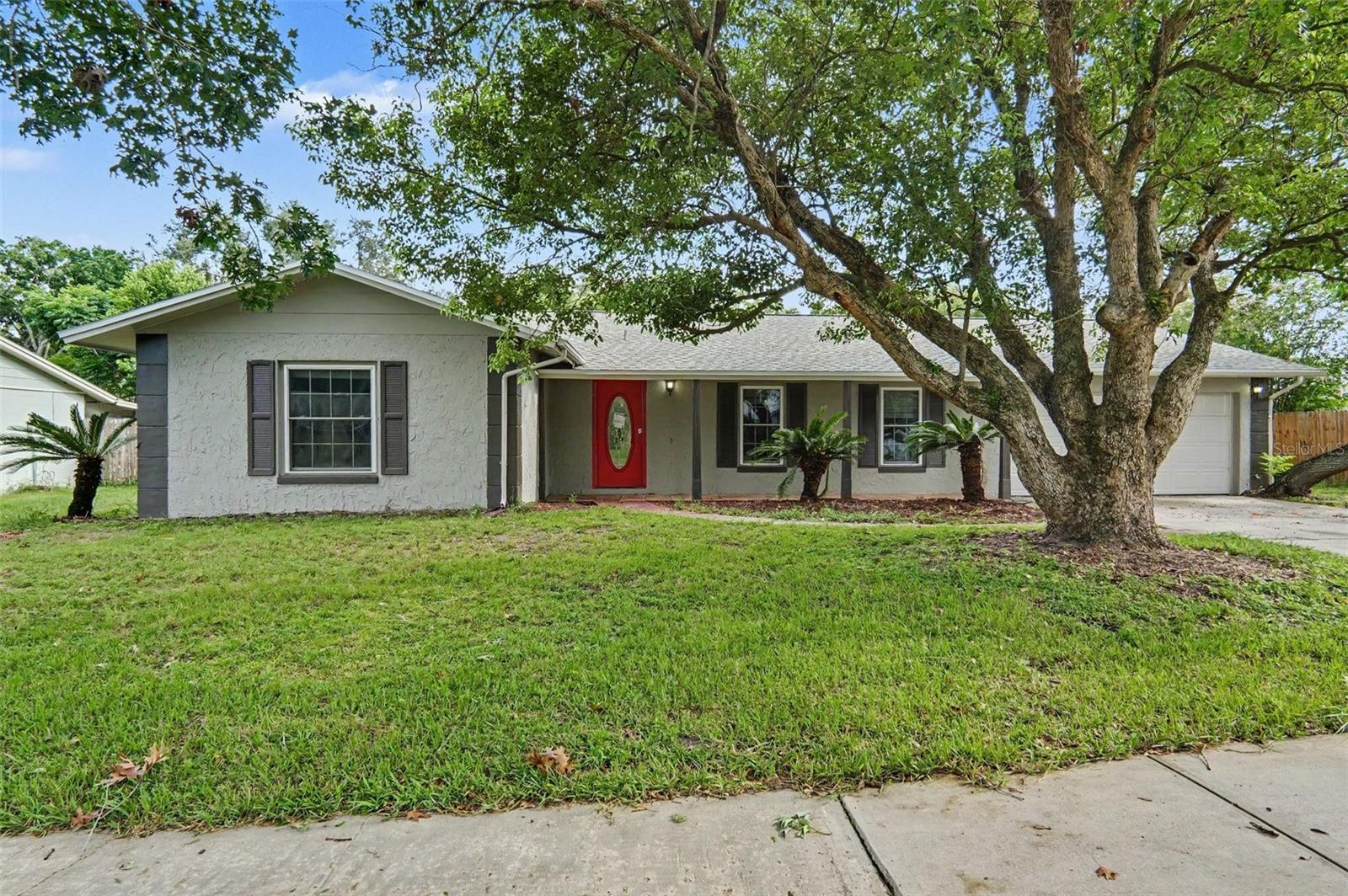 960 APPLE LANE
