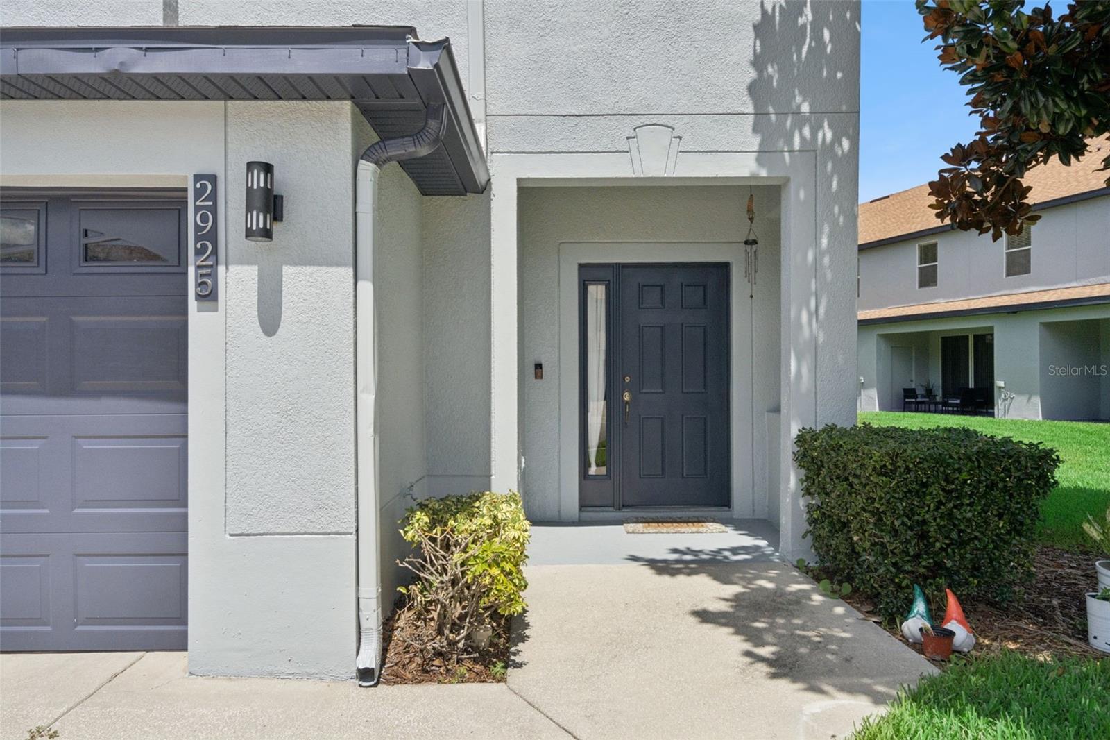 2925 ASHLAND LANE